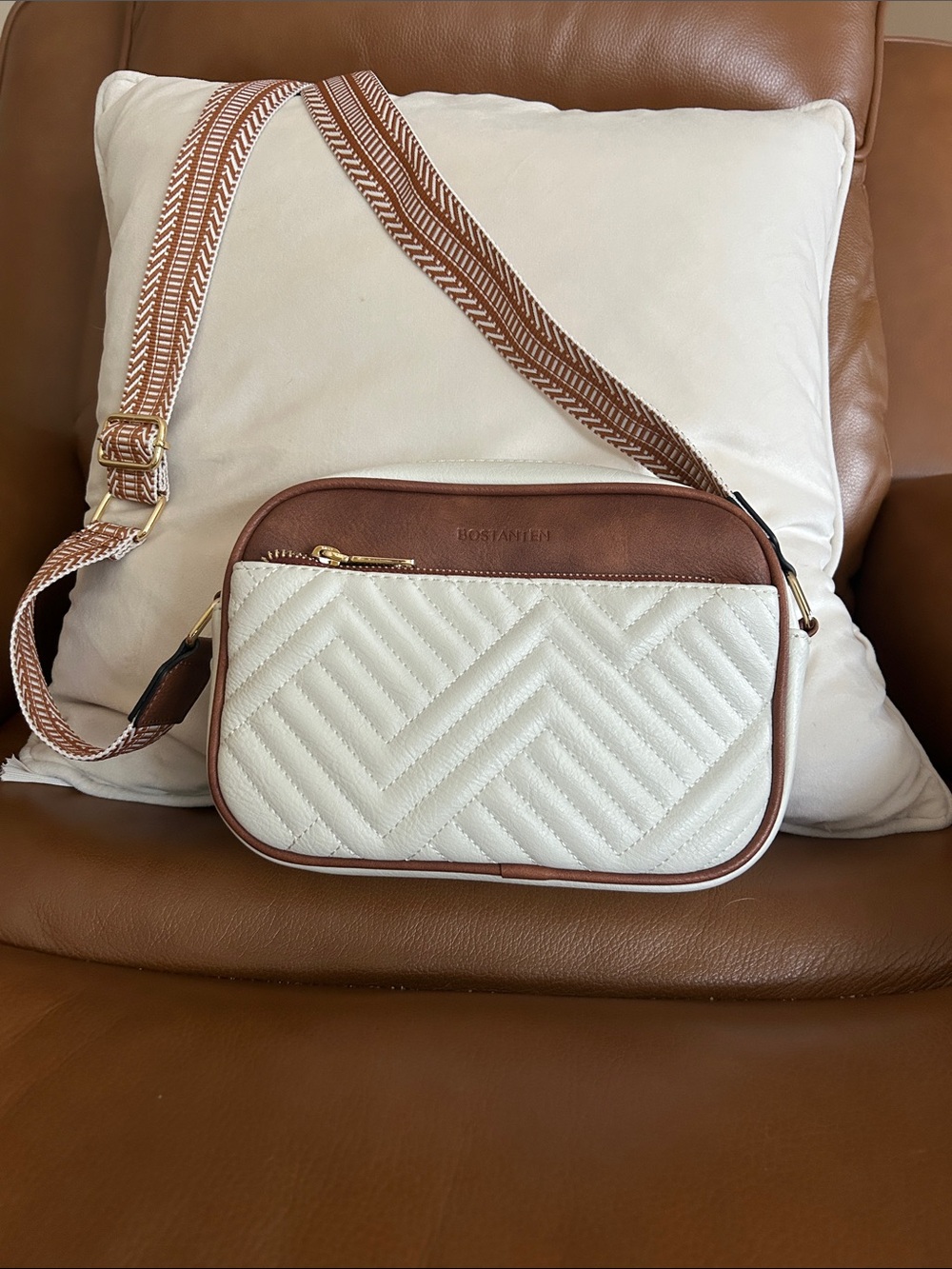 BOSTANTEN Cream and Brown Quilted Crossbody Bag with Adjustable Strap